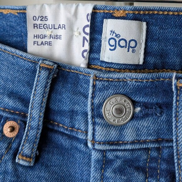 NWT the Gap High Rise Flare "70's" Jeans Size 25 - Picture 3 of 4